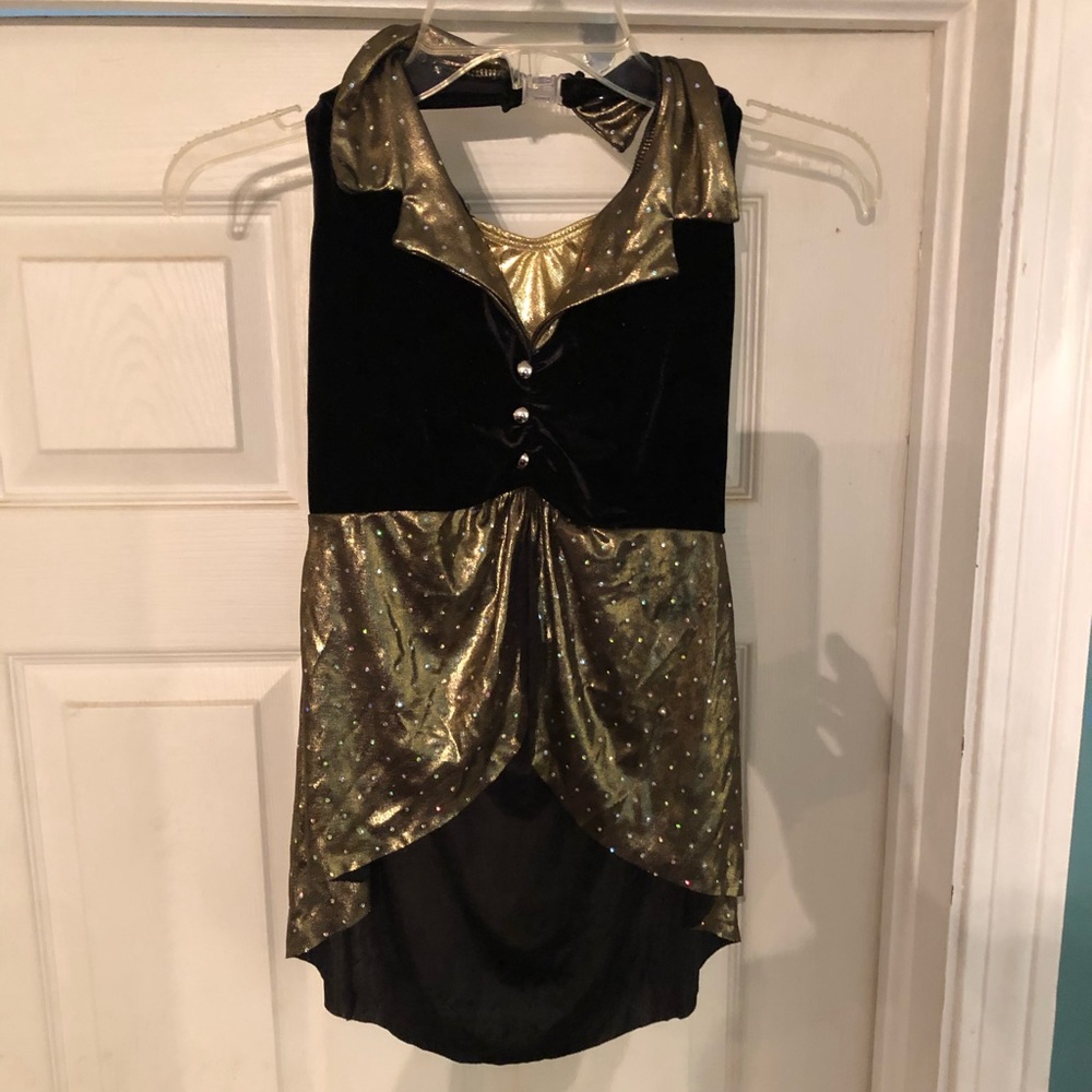Dance costume